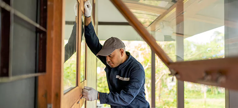 Double Hung Vinyl Window Sash Replacement in Eustis, FL